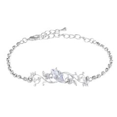 Svatební elegantní dámský náramek s krystaly